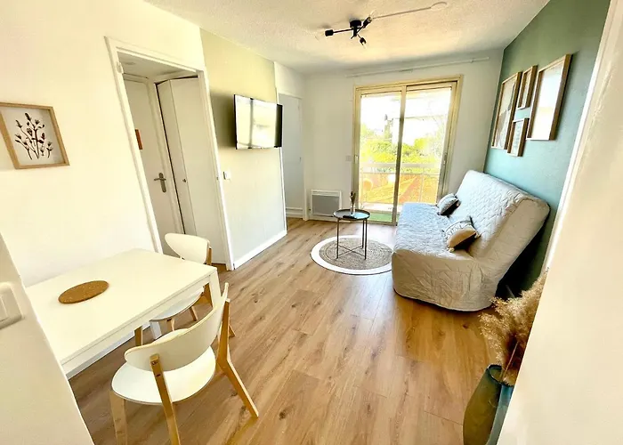 Bel Raphael Apartment *